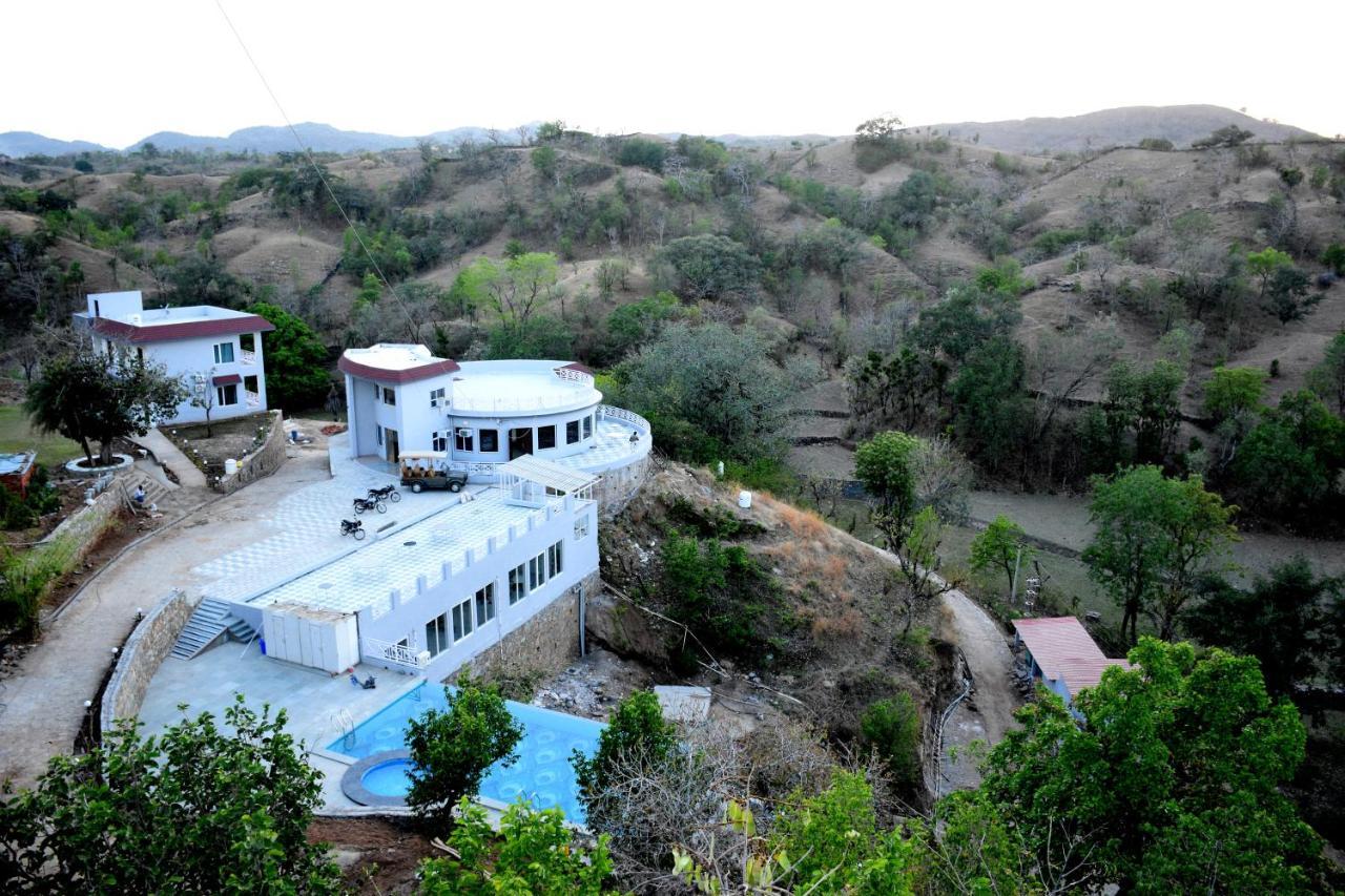 The Sky Imperial Pavoreal Jungle Resort Kumbhalgarh Ngoại thất bức ảnh