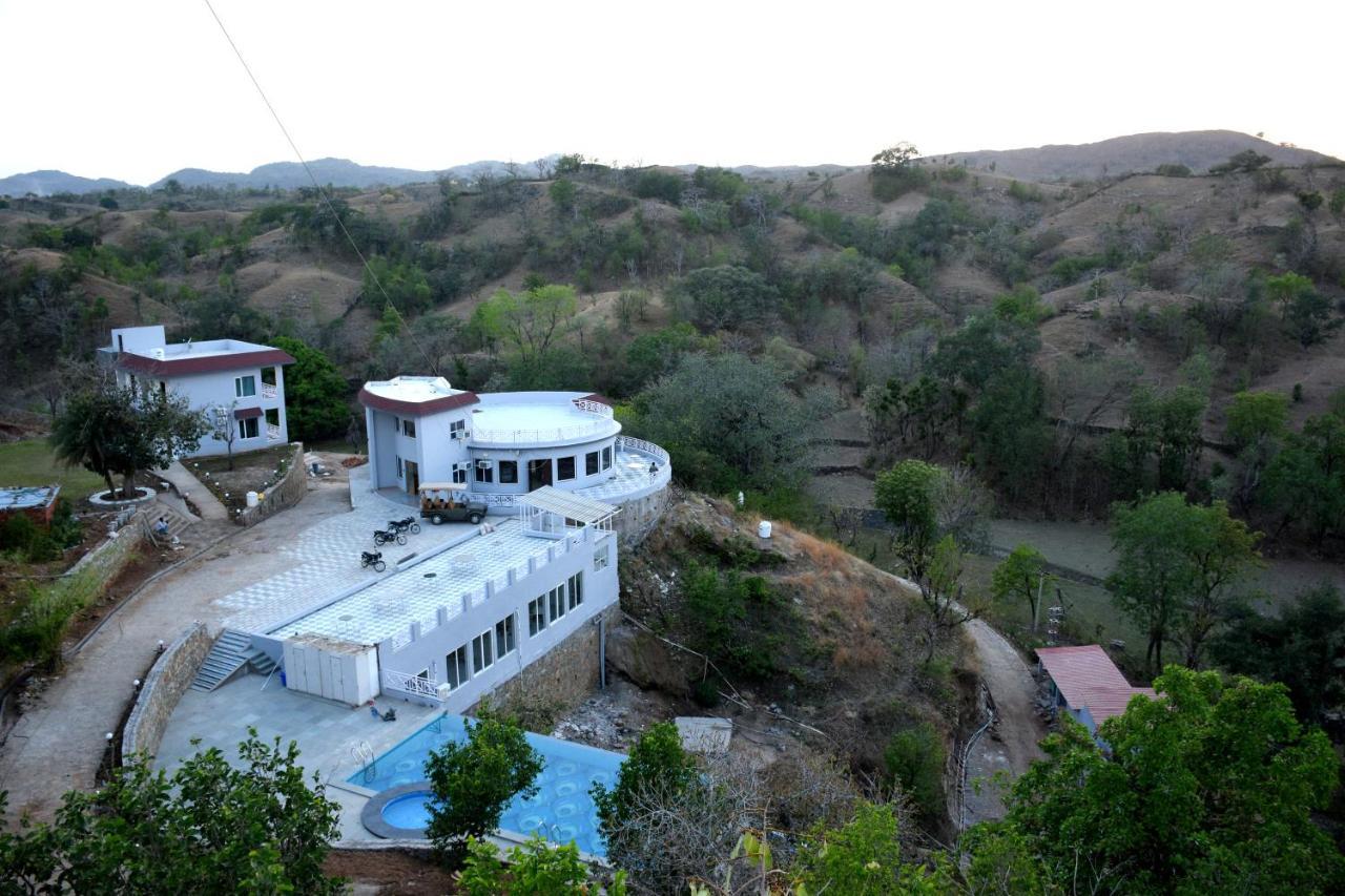 The Sky Imperial Pavoreal Jungle Resort Kumbhalgarh Ngoại thất bức ảnh