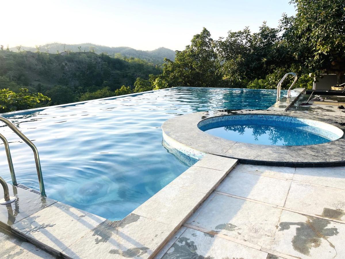 The Sky Imperial Pavoreal Jungle Resort Kumbhalgarh Ngoại thất bức ảnh
