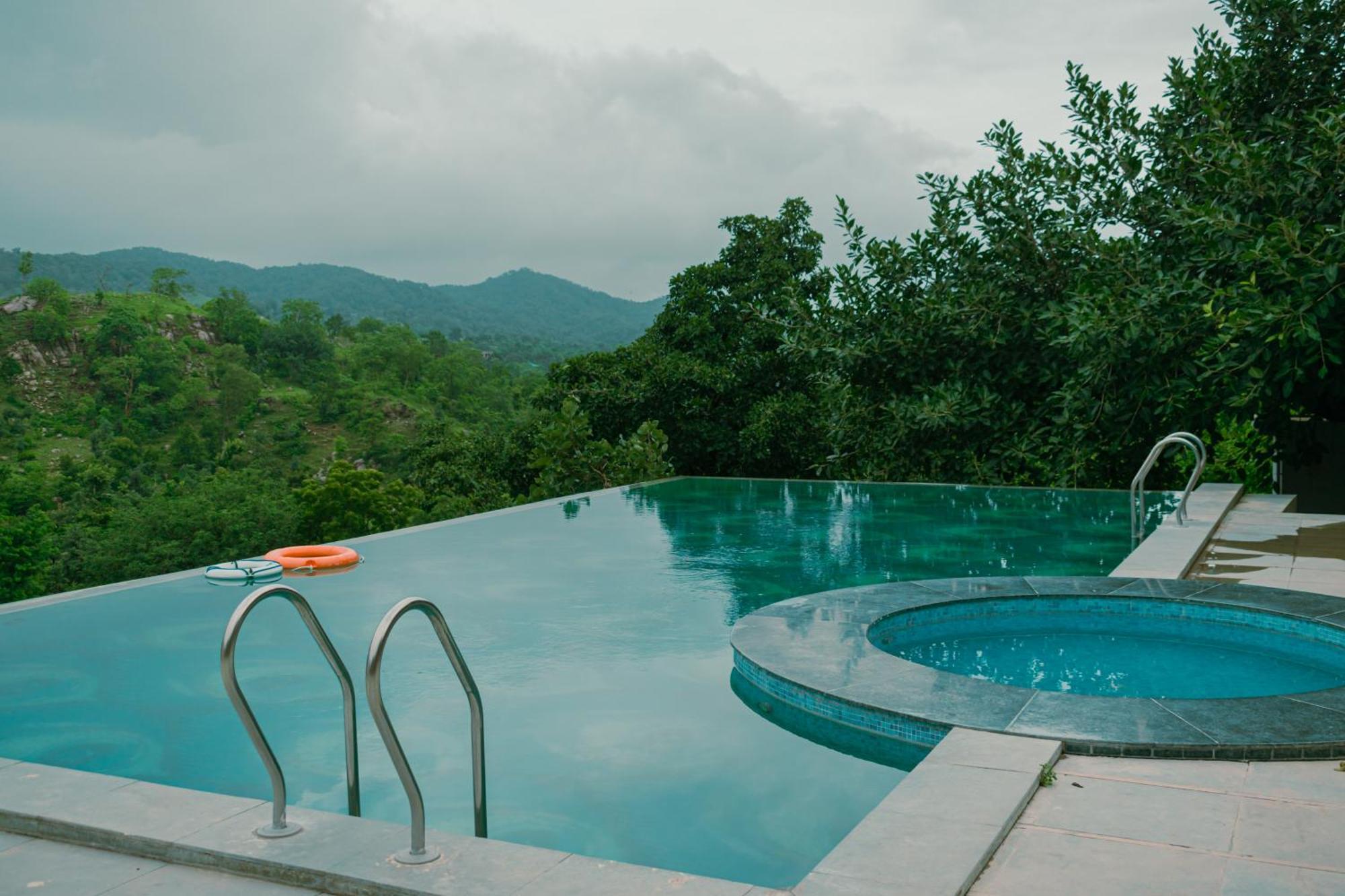 The Sky Imperial Pavoreal Jungle Resort Kumbhalgarh Ngoại thất bức ảnh