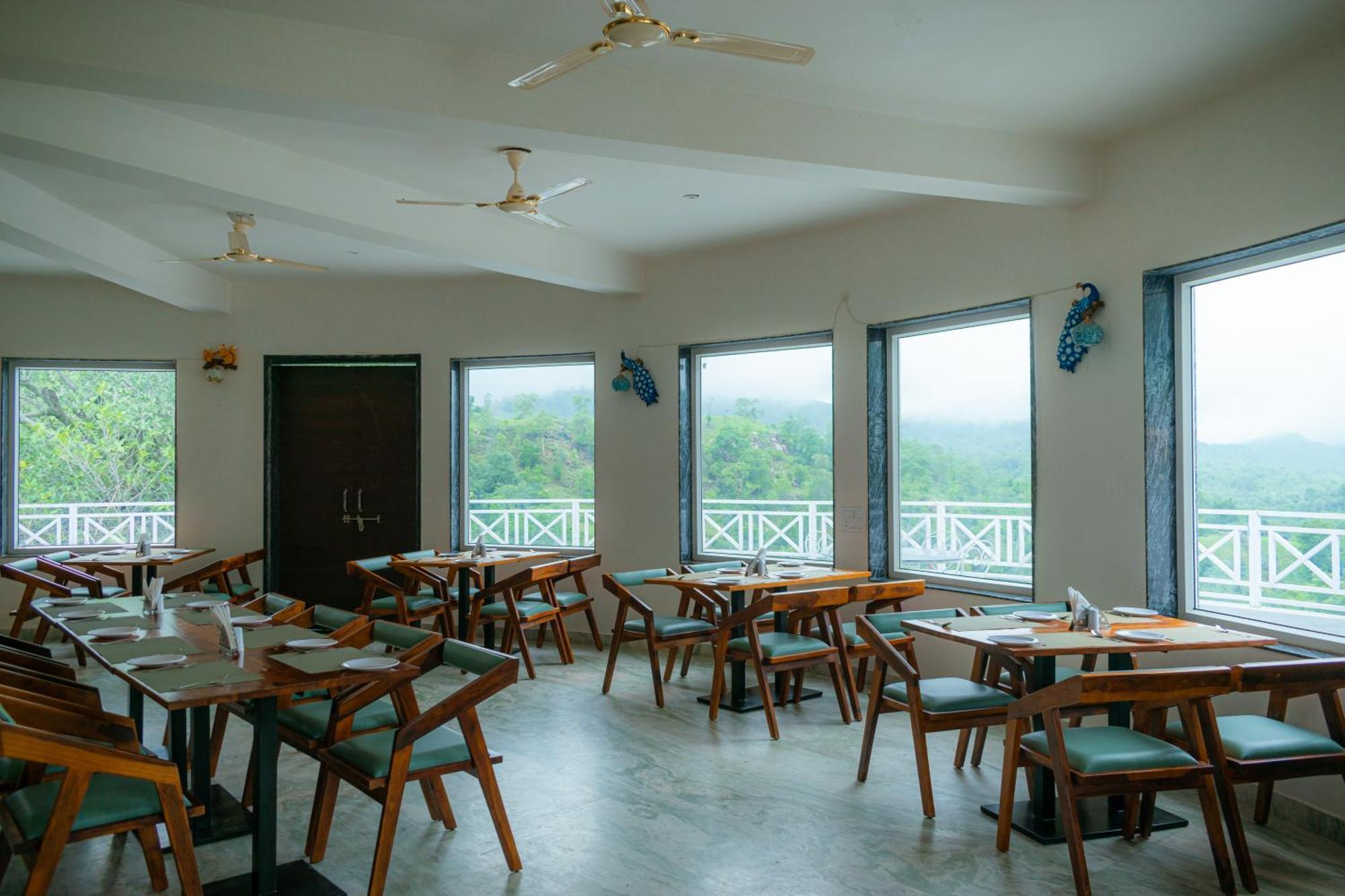 The Sky Imperial Pavoreal Jungle Resort Kumbhalgarh Ngoại thất bức ảnh
